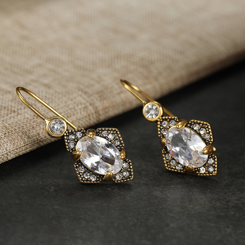Boucles d'oreilles pendantes v - Ethnic Wear In Fashion avis et prix
